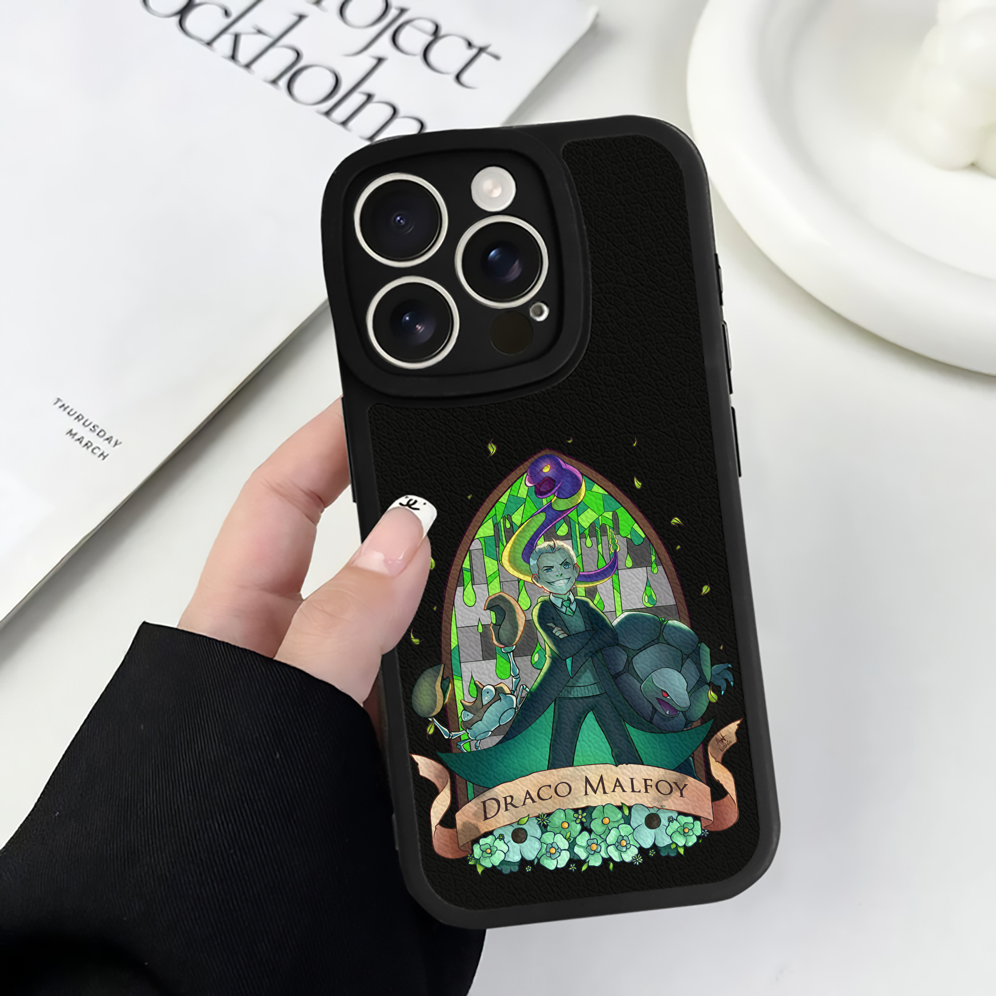（画像用） Harry Potter ハリー・ポッターシリーズ 【iPhone 16シリーズ対応】シリコンスマホケース（レザー調） 材質：シリコン